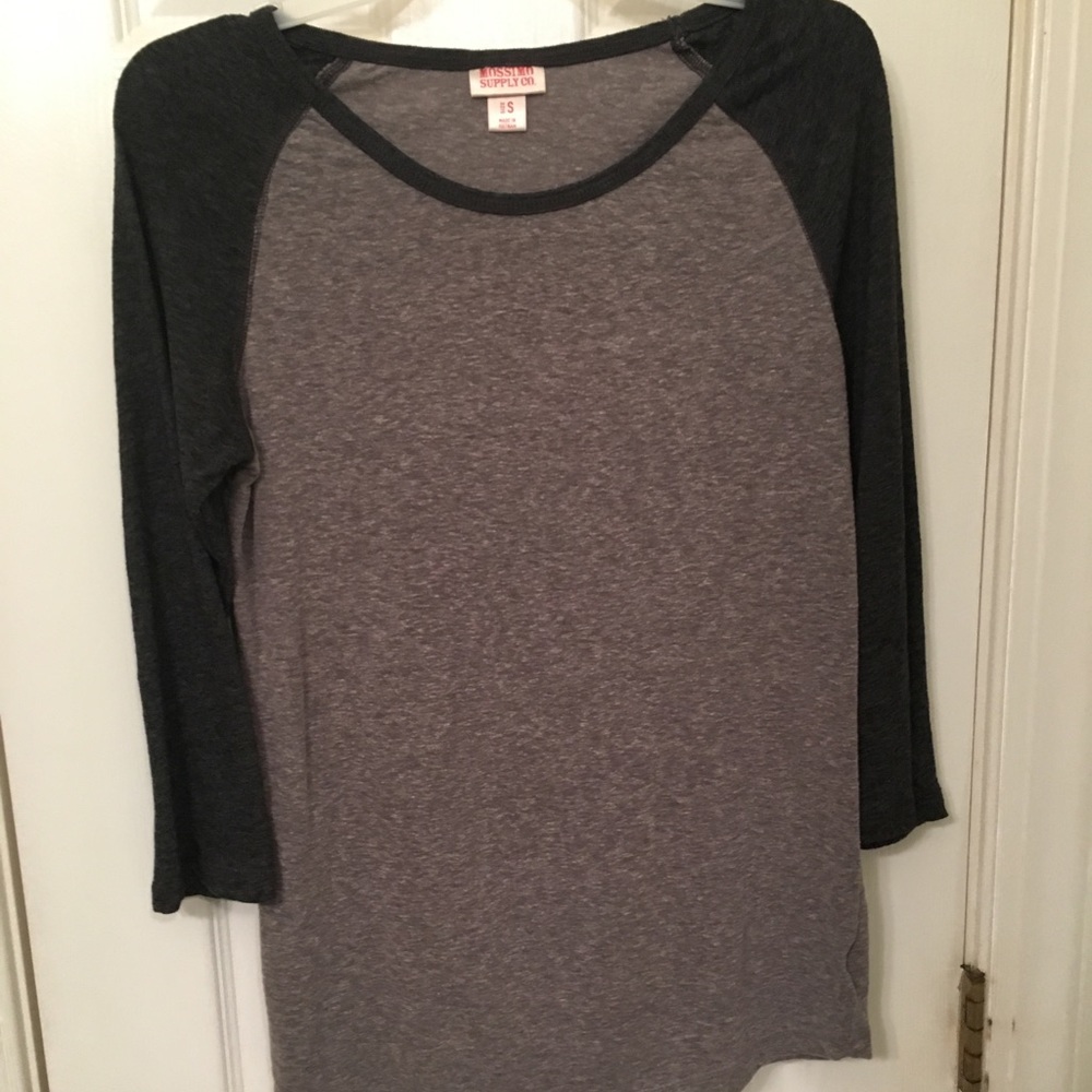 Two shades gray jersey shirt